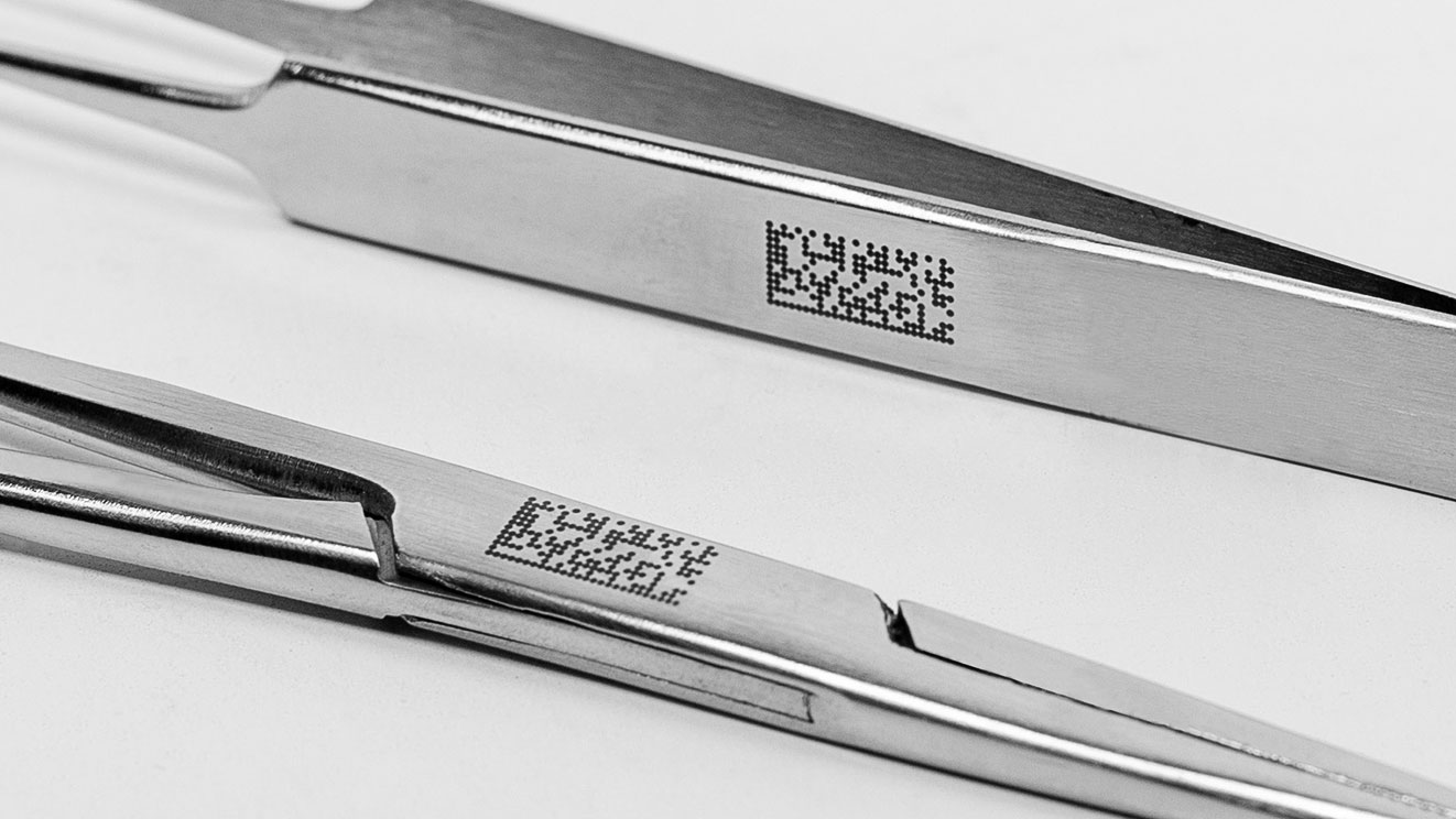 UDI compliant laser marking of stainless steel medical tools